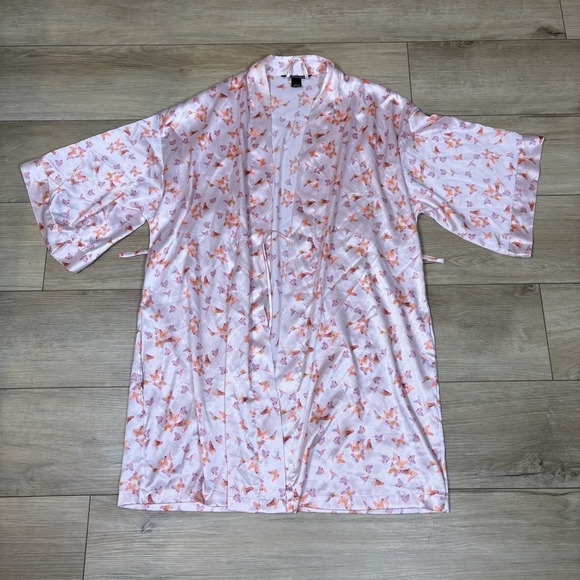 Victoria's Secret Other - Victoria Secret Womens Size S/M Butterfly Print Lightweight Robe Light Pink